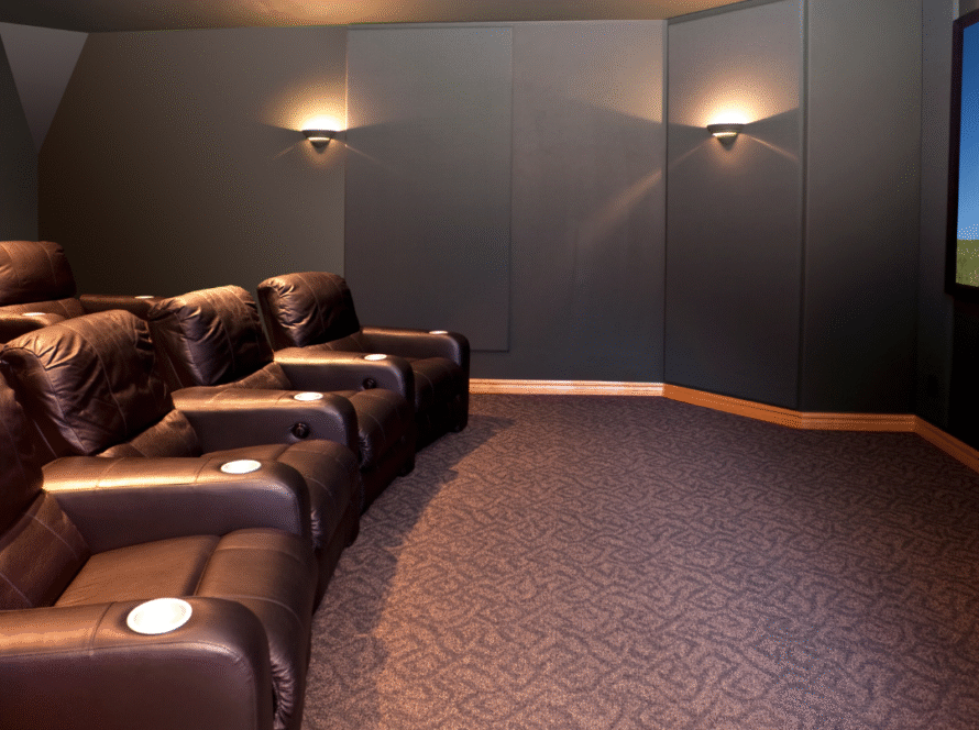 Home theater or entertainment room