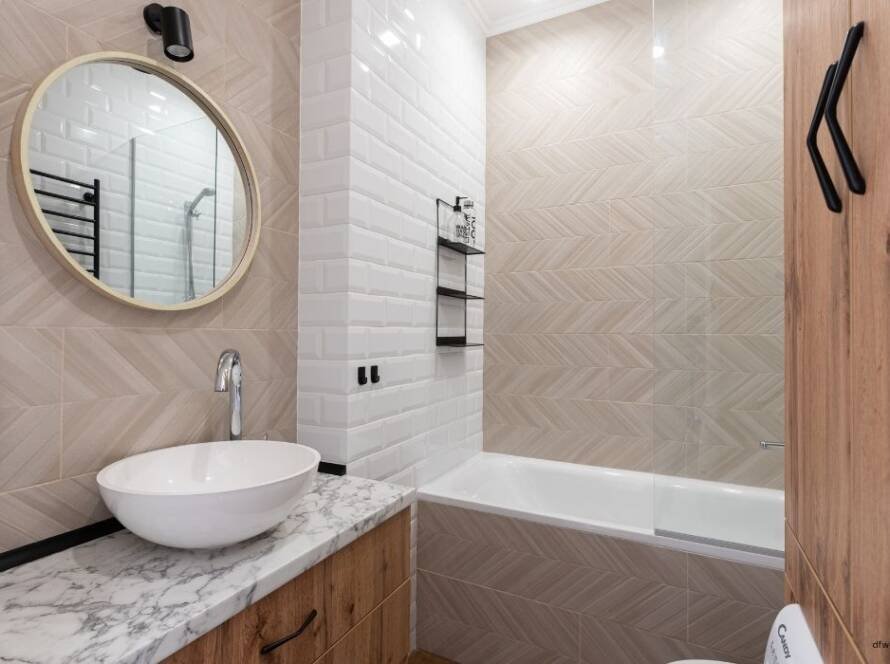Tile and grout work