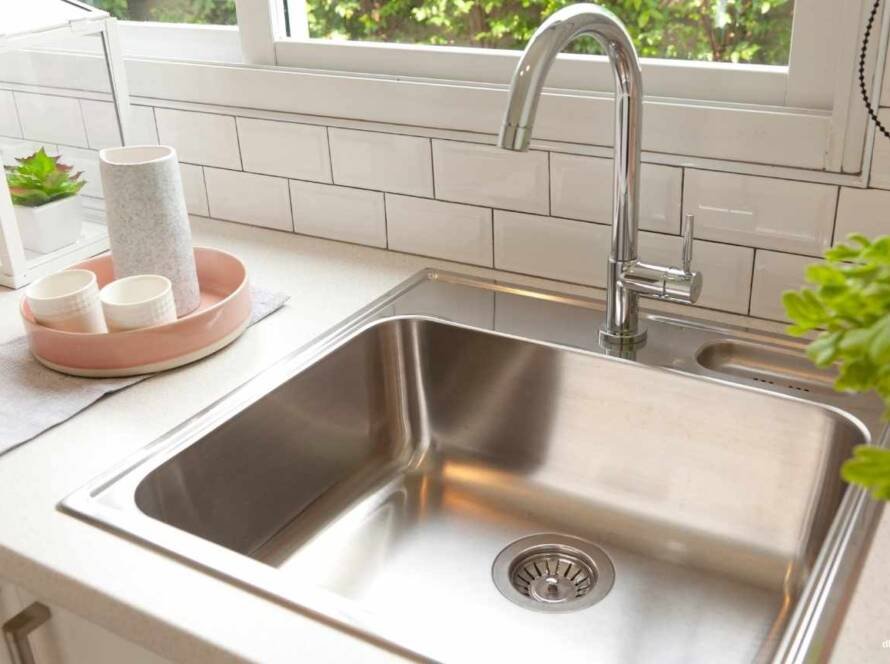 How to Install a Kitchen Sink: Step-by-Step Guide to Replace a Kitchen Sink